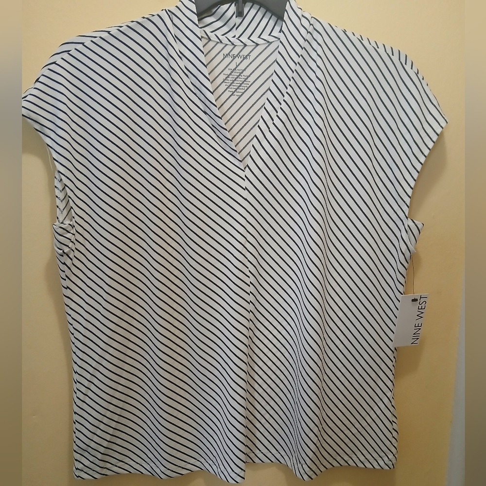 Nine West black and white diagonal stipe top